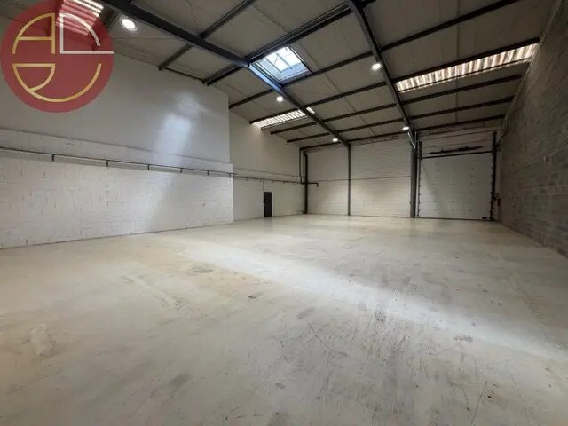 Industrial in Toulouse to rent Interior Photo- Image 1 of 9