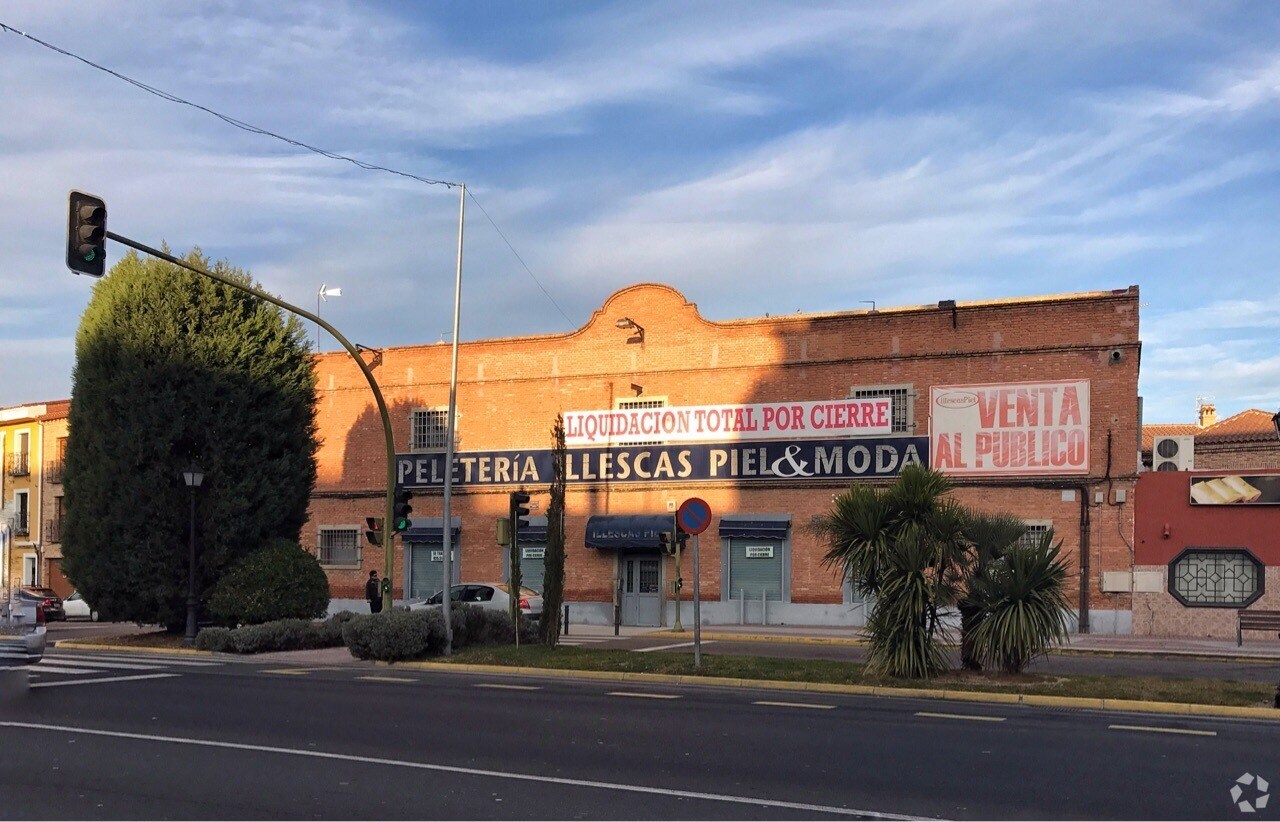 Retail in Illescas, Toledo to rent Primary Photo- Image 1 of 29