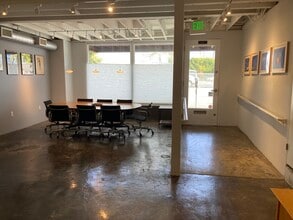 3347 Motor Ave, Los Angeles, CA to rent Interior Photo- Image 1 of 40