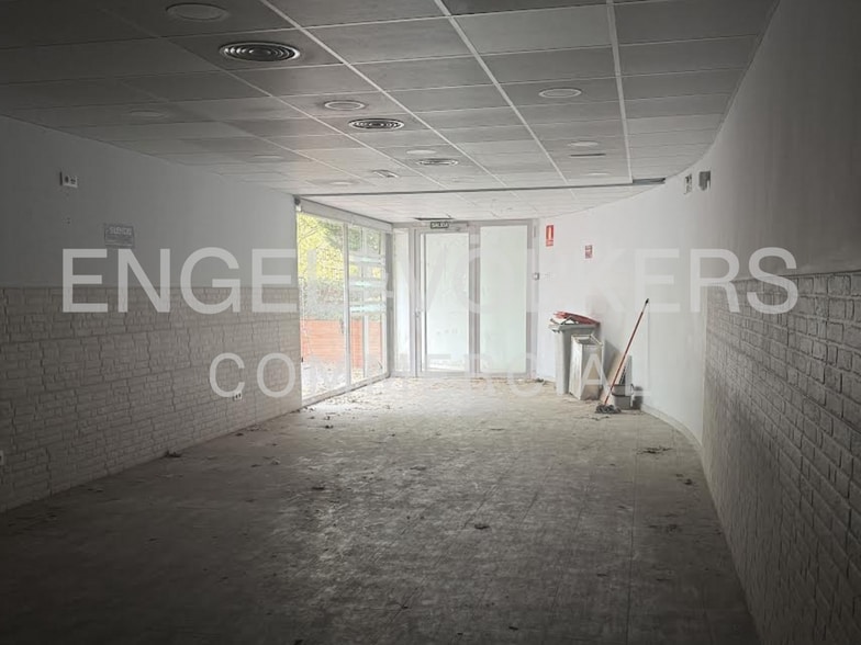 Retail in Madrid, Madrid to rent - Interior Photo - Image 2 of 2