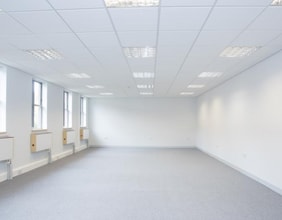 232-240 Stockport Rd, Cheadle to rent Interior Photo- Image 1 of 2