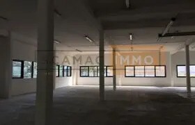 Industrial in Villeneuve-la-Garenne to rent Building Photo- Image 1 of 4