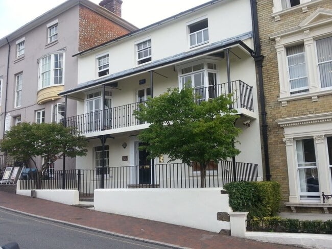 More details for 22 Mount Ephraim Rd, Tunbridge Wells - Office to Rent