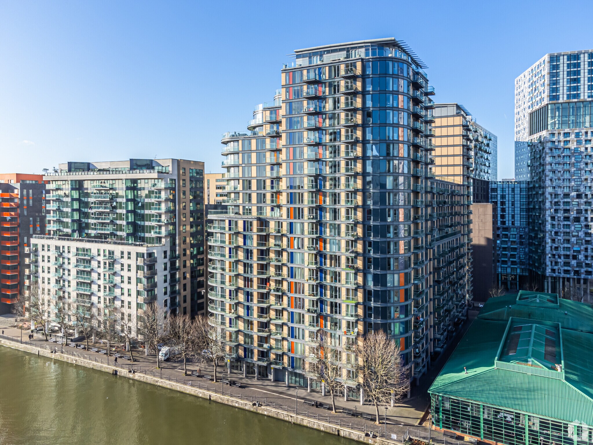 35 Millharbour, London for sale Primary Photo- Image 1 of 1
