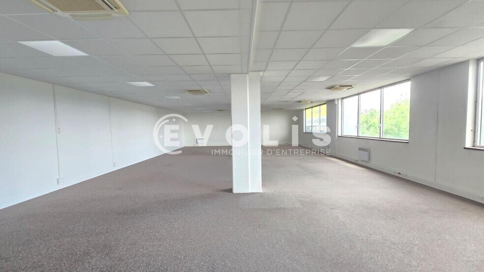 100 Avenue De Stalingrad, Villejuif to rent - Interior Photo - Image 3 of 21