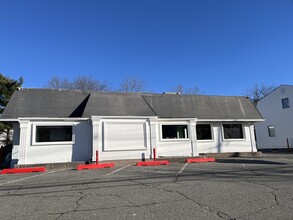 1900 Oak Tree Rd, Edison, NJ for rent Building Photo- Image 2 of 15