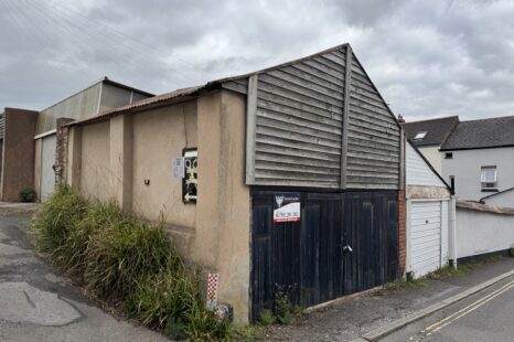 Sheldon Ln, Exeter for sale Building Photo- Image 1 of 1