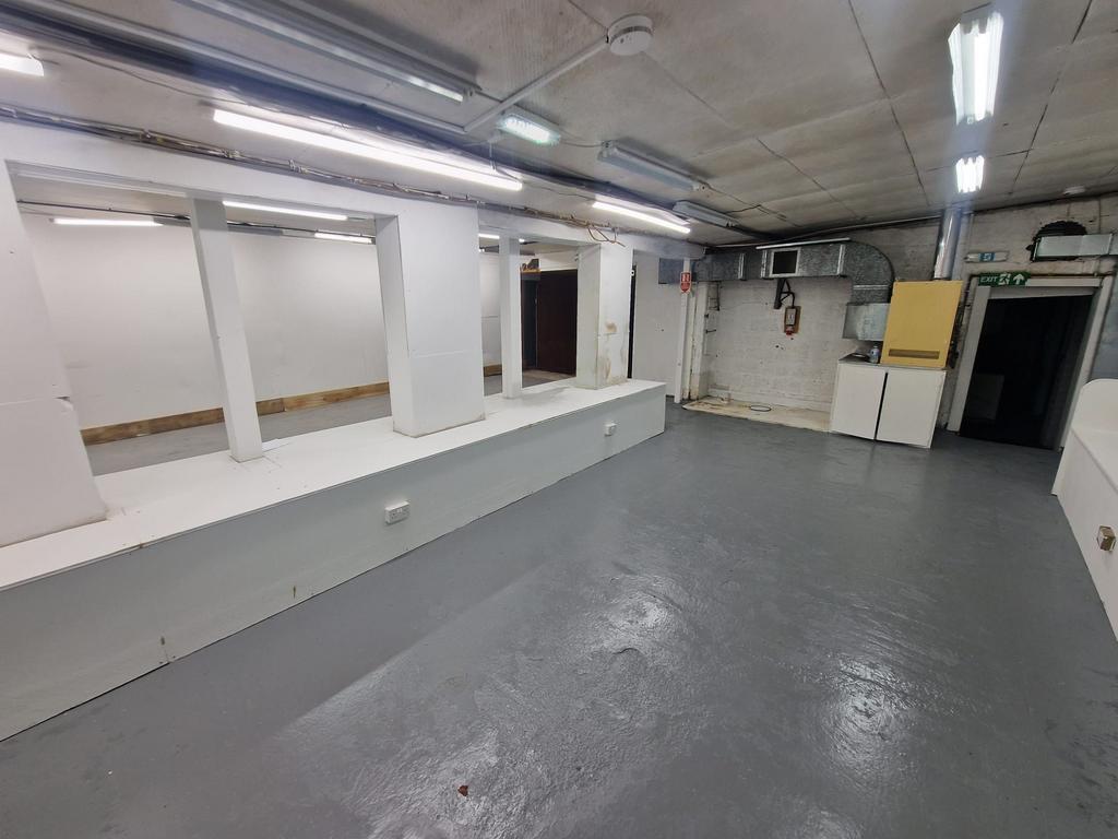 104 Larch St, Leicester to rent Primary Photo- Image 1 of 10