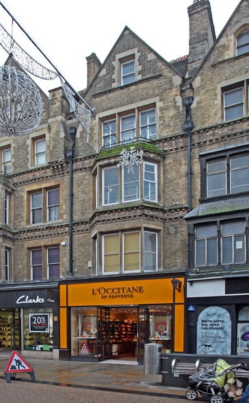 48-50 Cornmarket St, Oxford for sale - Primary Photo - Image 1 of 4