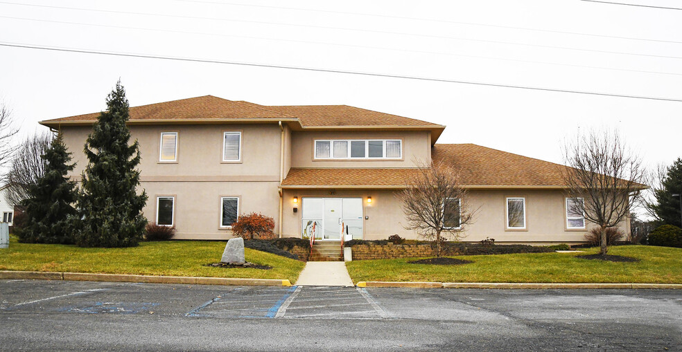 1000 Coventry Dr, Phillipsburg, NJ for sale - Building Photo - Image 1 of 1