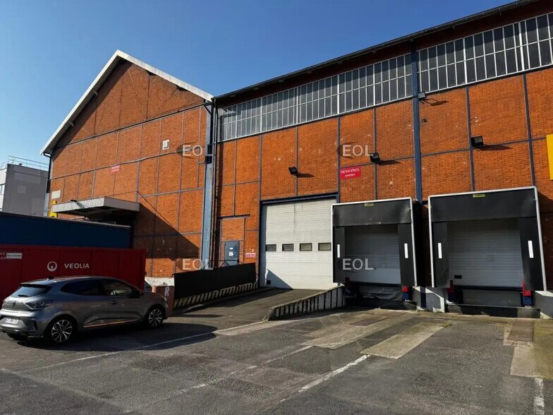 Office in Saint-Ouen-sur-Seine to rent - Building Photo - Image 2 of 8