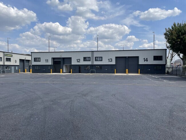 More details for 1F North Cres, London - Industrial to Rent