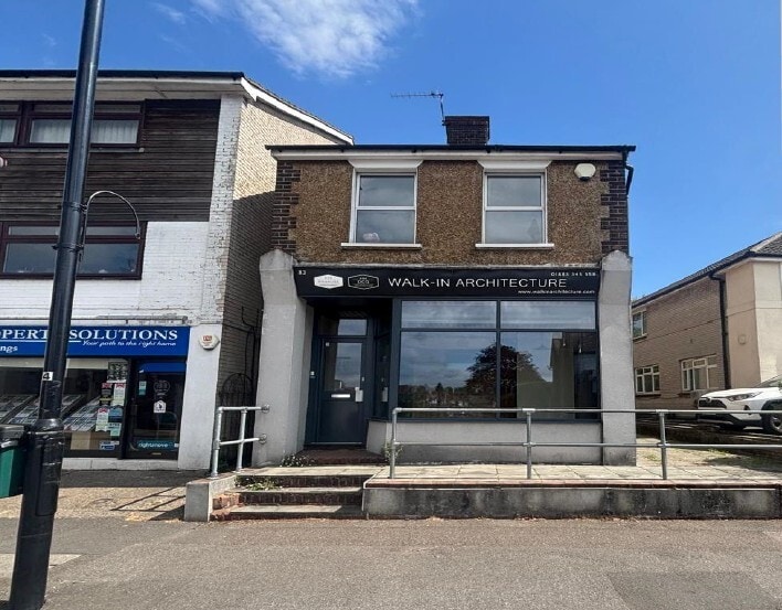 81-83 High St, Caterham to rent - Building Photo - Image 1 of 2