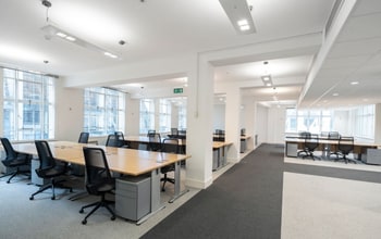 107 Leadenhall St, London to rent Interior Photo- Image 2 of 2