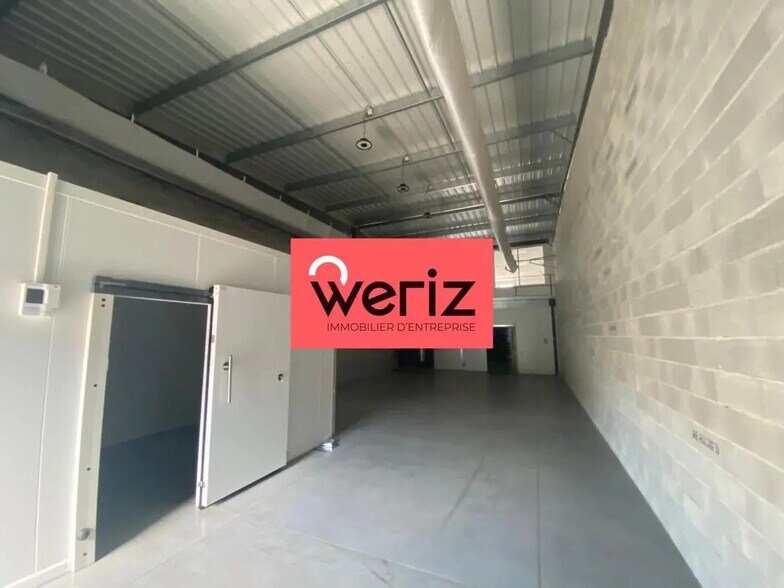 Office in Éguilles to rent - Building Photo - Image 2 of 8