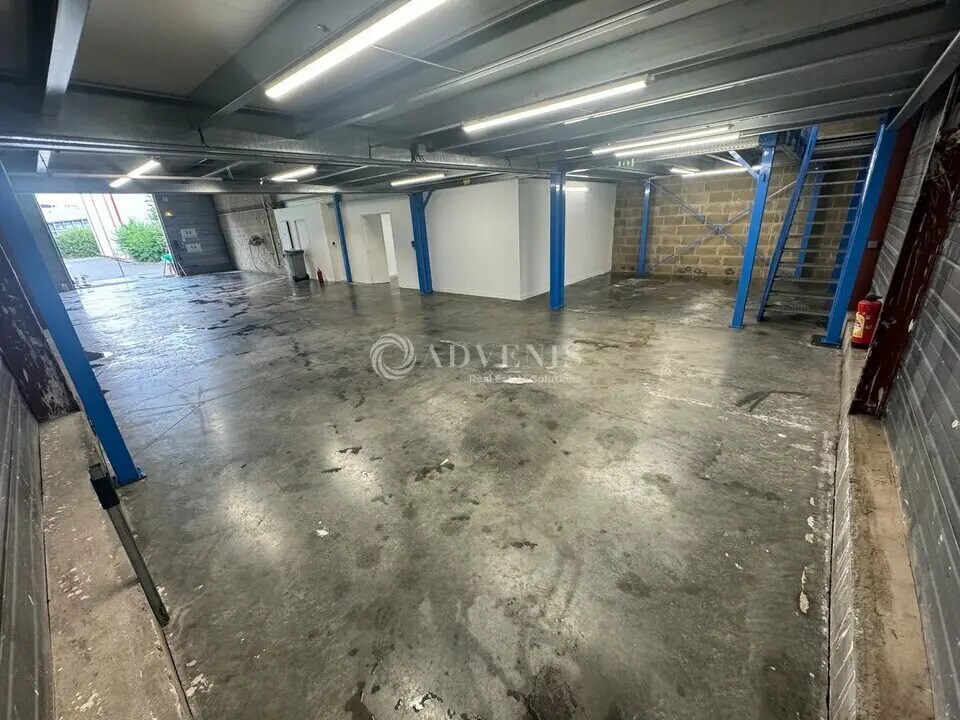 Light Industrial in Mitry-Mory to rent Interior Photo- Image 1 of 9