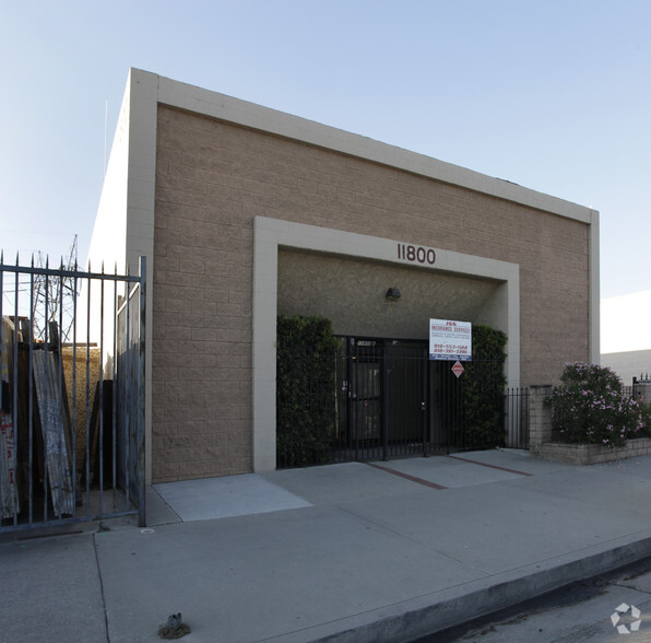 11800 Sheldon St, Sun Valley, CA for rent - Building Photo - Image 2 of 9