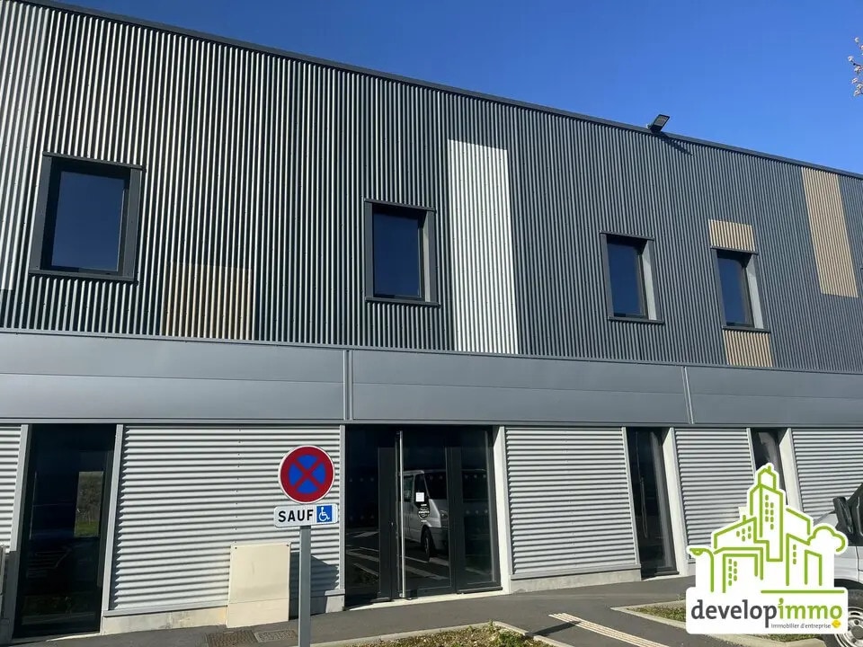 Vente Bureaux 340 m² - Photo 1