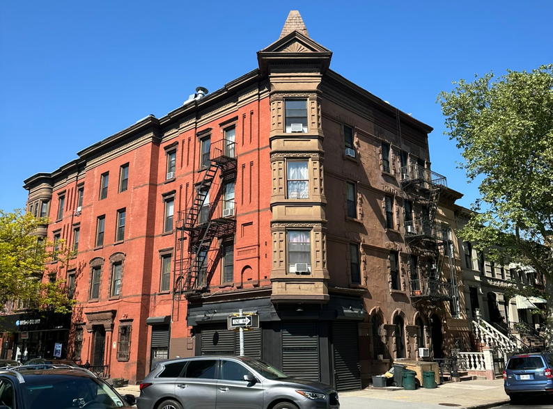 465 Marcus Garvey Blvd, Brooklyn, NY for sale - Building Photo - Image 1 of 1