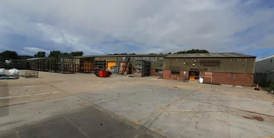 11 Avon Clos, Weymouth for sale Primary Photo- Image 1 of 1