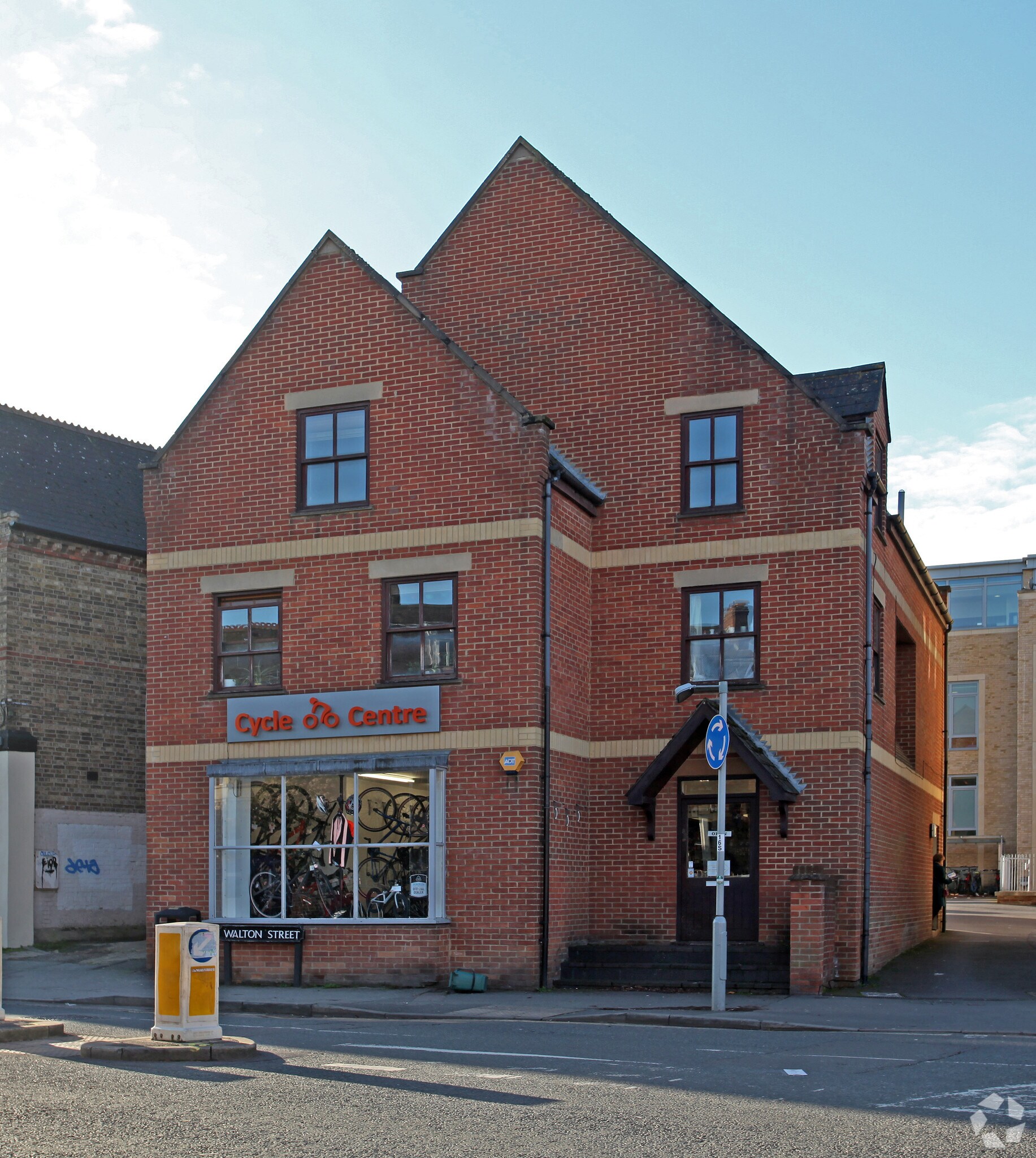 85 Walton St, Oxford for sale Primary Photo- Image 1 of 1