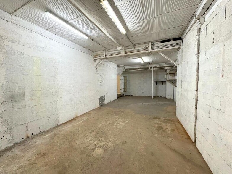 Rue Des Cormiers, Chatou to rent - Building Photo - Image 1 of 20