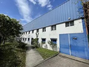 Light Industrial in Noisy-le-Grand for sale Building Photo- Image 1 of 2