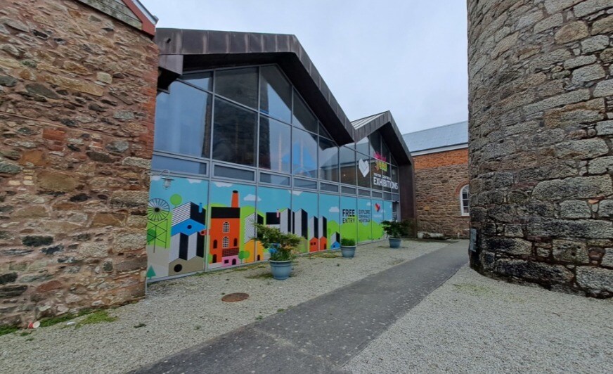 Dudnance Ln, Pool for sale Primary Photo- Image 1 of 1