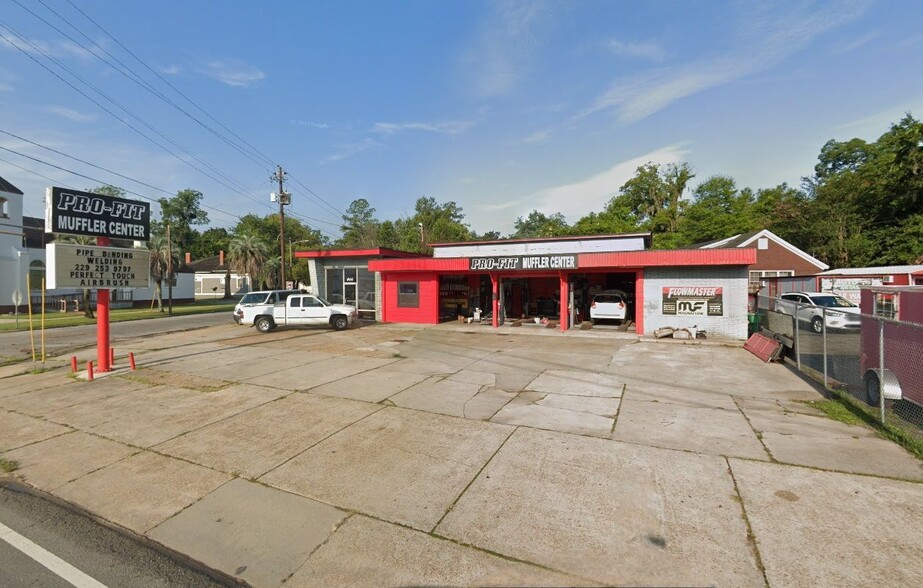 800 N Ashley, Valdosta, GA for rent - Building Photo - Image 1 of 10