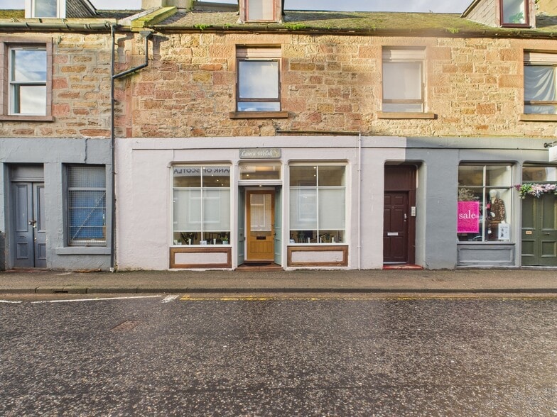 5 Tulloch St, Dingwall to rent - Building Photo - Image 3 of 12