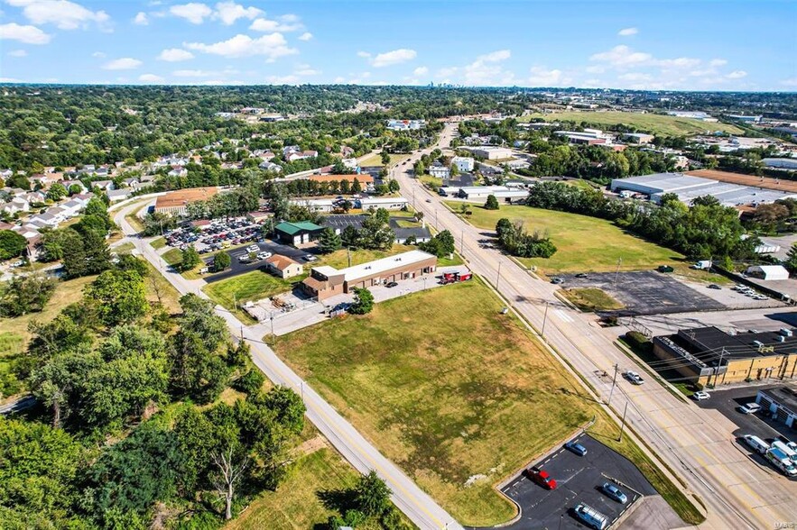 11491 Dorsett Rd, Maryland Heights, MO for sale - Primary Photo - Image 1 of 9