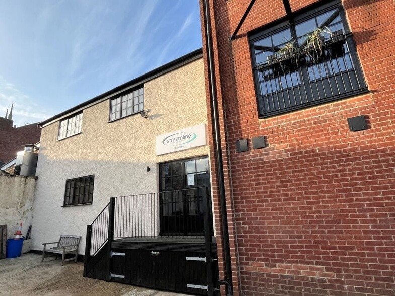 18-19 South Bar St, Banbury to rent - Building Photo - Image 3 of 41