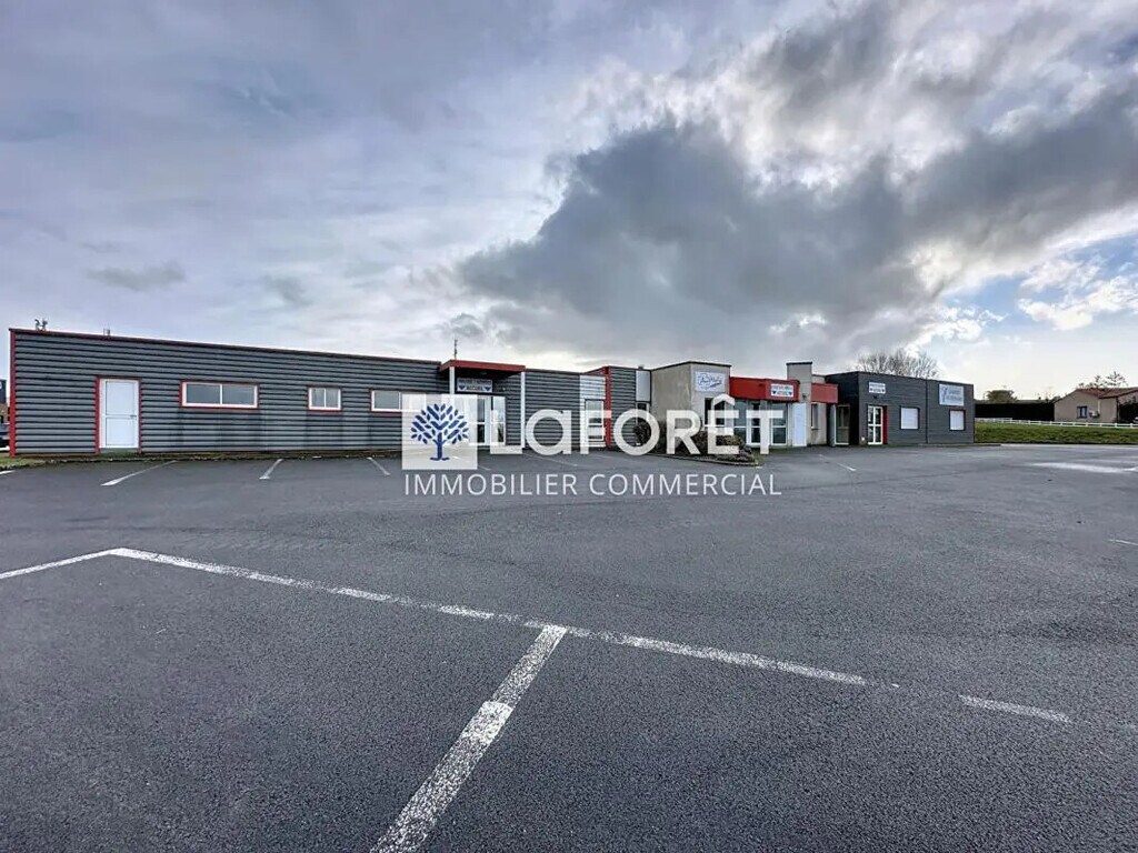 Vente Commerce 672 m² - Photo 1