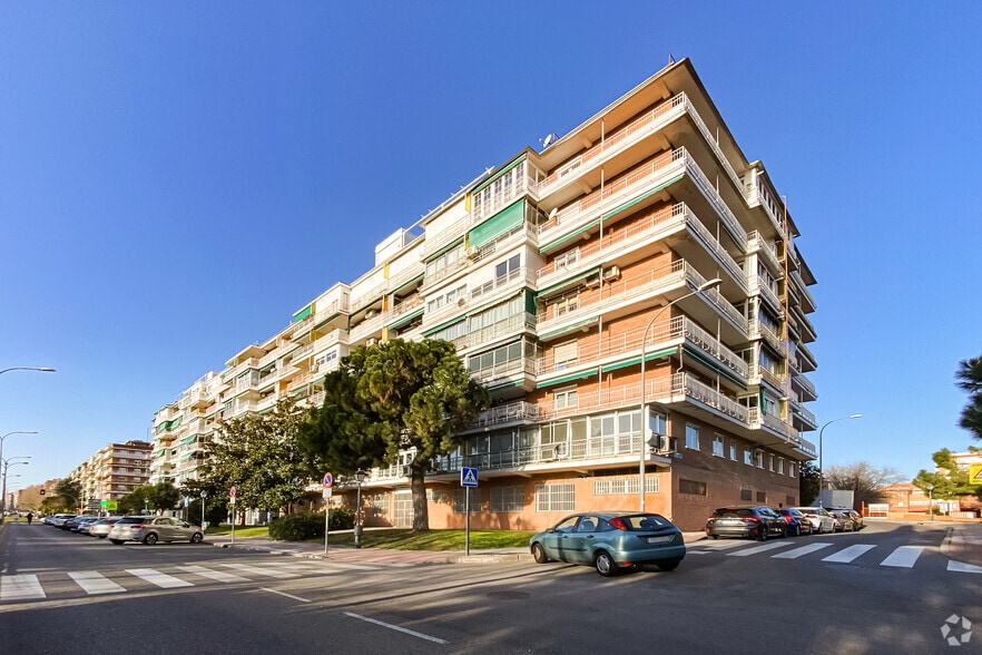 Calle Cabo de San Vicente, 16, Alcorcón, Madrid for sale - Building Photo - Image 2 of 3