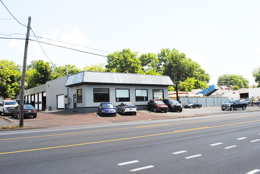 323 W High St, Pottstown, PA for rent - Building Photo - Image 1 of 6