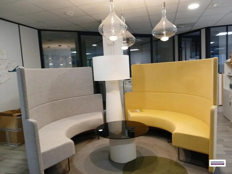 Office in Orvault to rent - Building Photo - Image 2 of 5