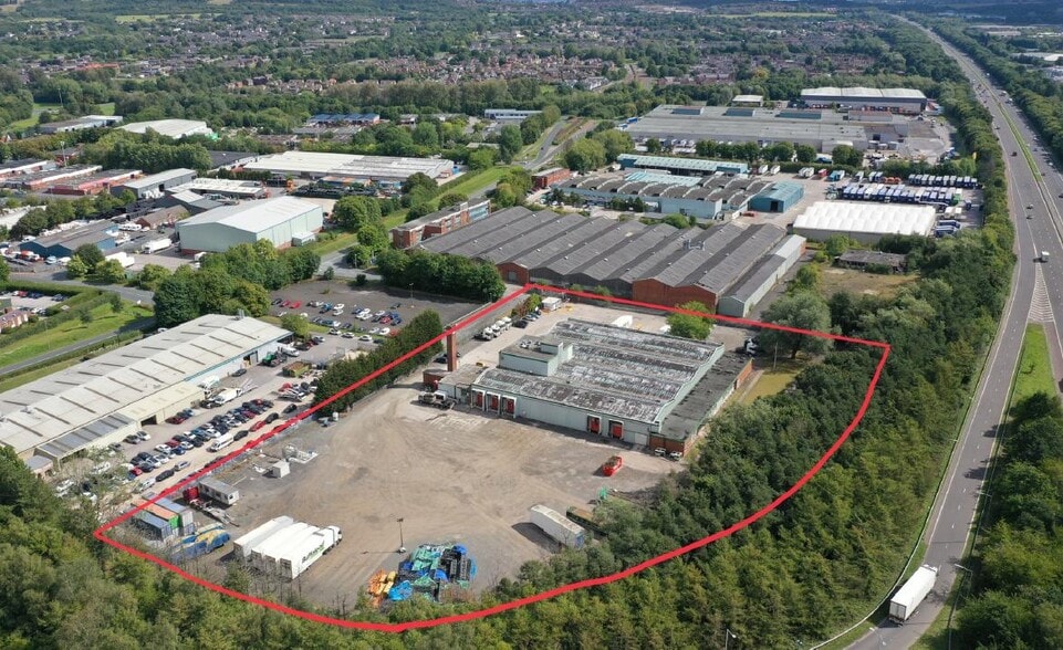 Gillibrands Rd, Skelmersdale to rent - Building Photo - Image 1 of 2
