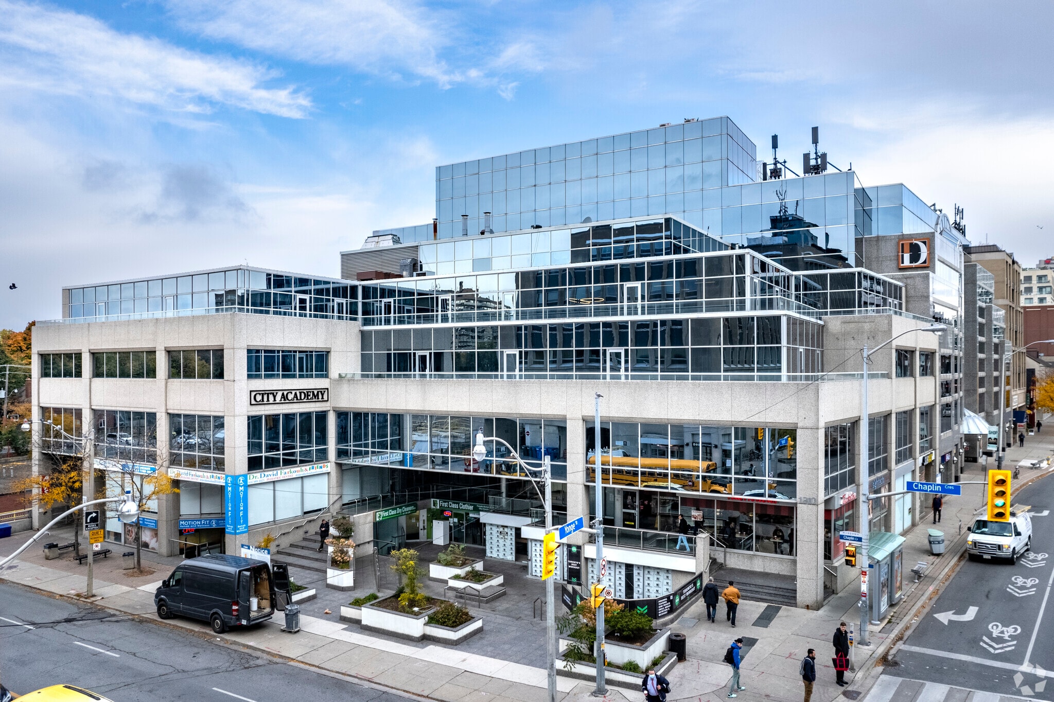 1910-1920 Yonge St, Toronto, ON to rent Building Photo- Image 1 of 12