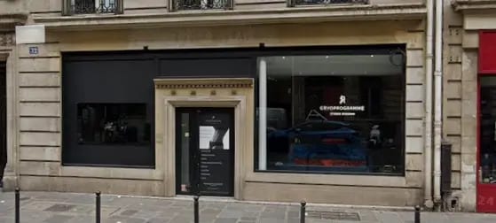 Retail in Paris to rent - Building Photo - Image 1 of 2