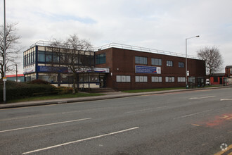 35 Walmersley Rd, Bury for sale Primary Photo- Image 1 of 1