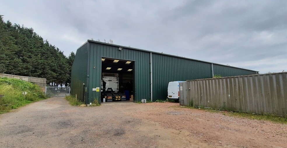 Guinness Park Farm, Leigh Sinton to rent - Building Photo - Image 2 of 2