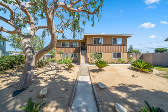 2910 Peppertree Ln, Costa Mesa, CA for sale Primary Photo- Image 1 of 1