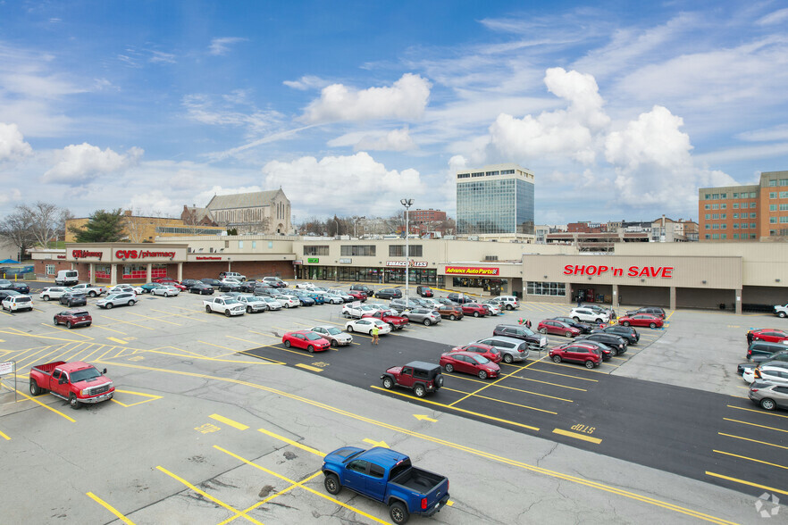 152-244 W Chestnut St, Washington, PA for rent - Primary Photo - Image 1 of 6