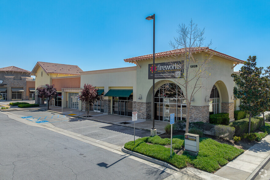 13129 Rosedale Hwy, Bakersfield, CA for rent - Primary Photo - Image 1 of 5