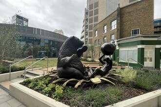 74 Manilla St, London to rent Building Photo- Image 2 of 13