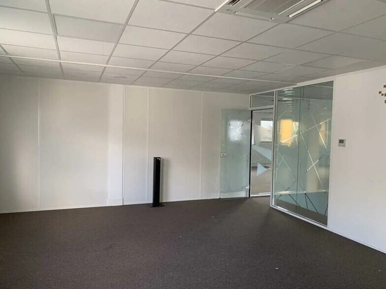 Office in Lognes to rent - Interior Photo - Image 3 of 8