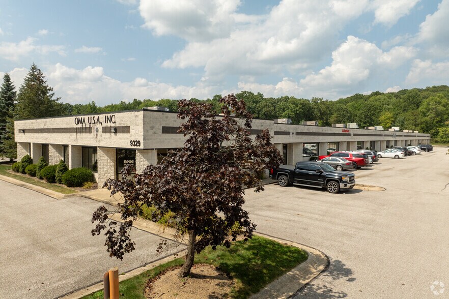 9329 Ravenna Rd, Twinsburg, OH for sale - Primary Photo - Image 1 of 1