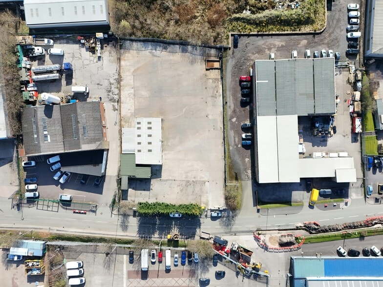Haydock Ln, Haydock to rent - Building Photo - Image 3 of 4
