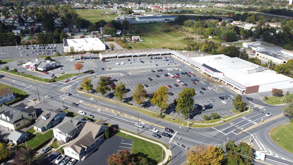 3001-3063 William Penn Hwy, Easton, PA for rent - Building Photo - Image 3 of 5