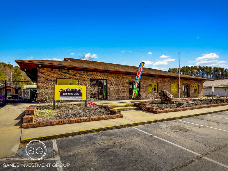 169 Main St., Rosman, NC for sale - Building Photo - Image 1 of 5